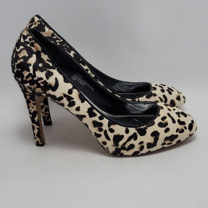 White House Black Market Panther Leopard Print Faux Fur Calf Hair Heels Size 8.5